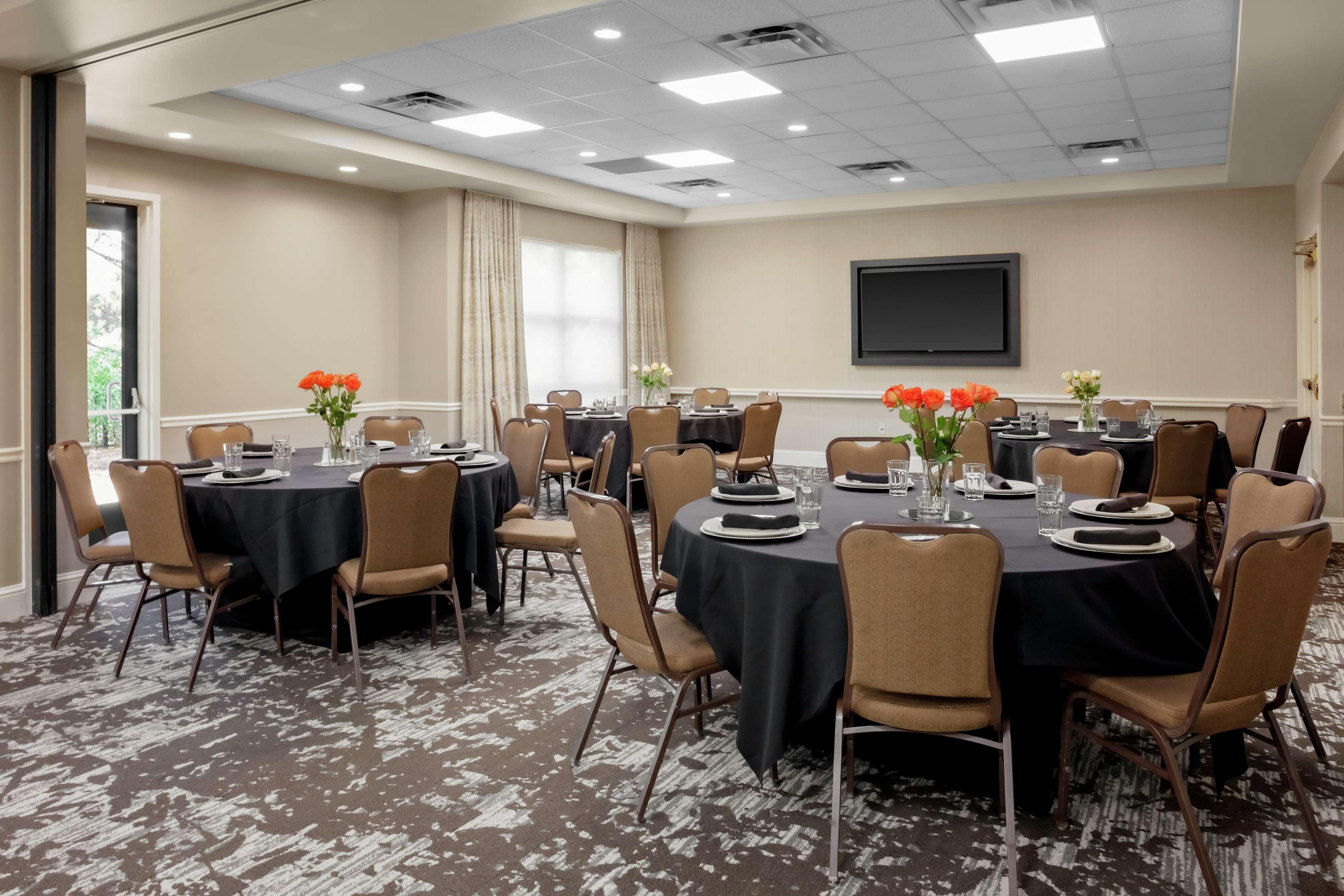 Hilton Garden Inn Atlanta Perimeter Center Данвуді Екстер'єр фото