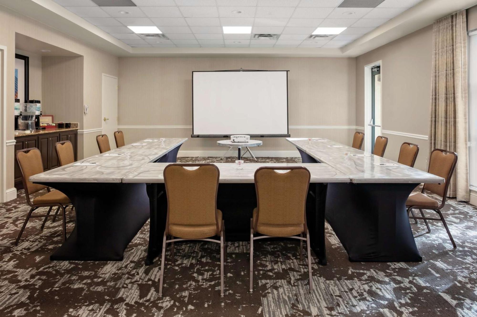 Hilton Garden Inn Atlanta Perimeter Center Данвуді Екстер'єр фото