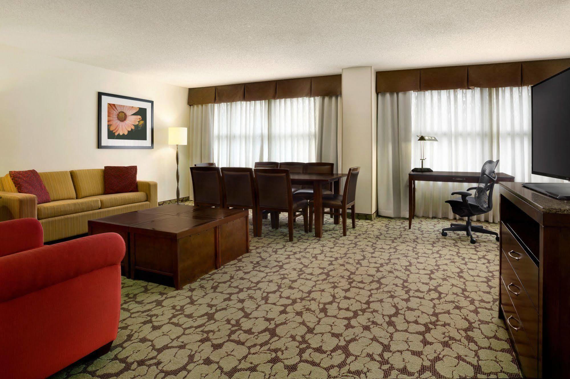 Hilton Garden Inn Atlanta Perimeter Center Данвуді Екстер'єр фото