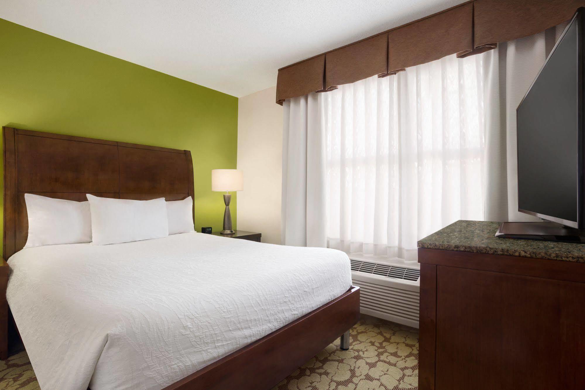 Hilton Garden Inn Atlanta Perimeter Center Данвуді Екстер'єр фото